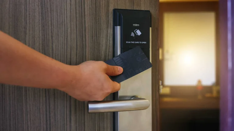 How to Avoid Smart Hotel Vendor Lock In | 2026 Procurement Guide